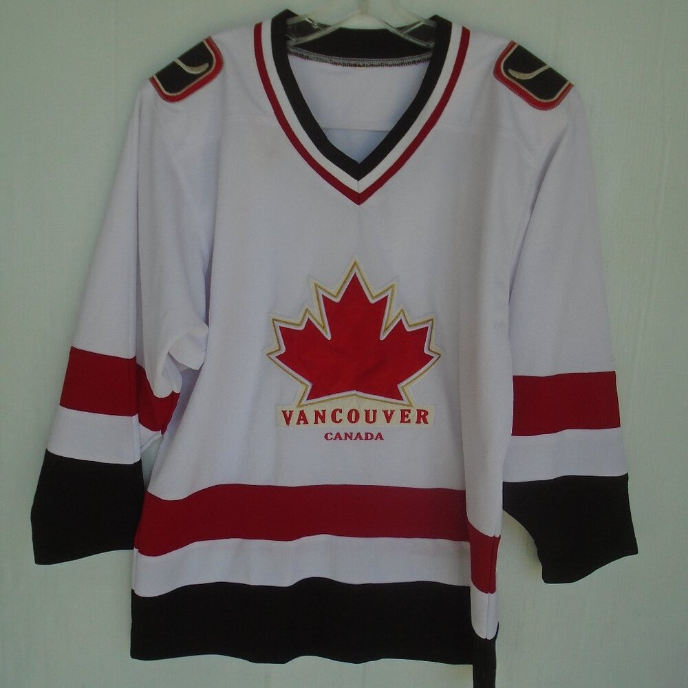 Unbranded Vancouver Canada Hockey Jersey Mens Size S White/Red